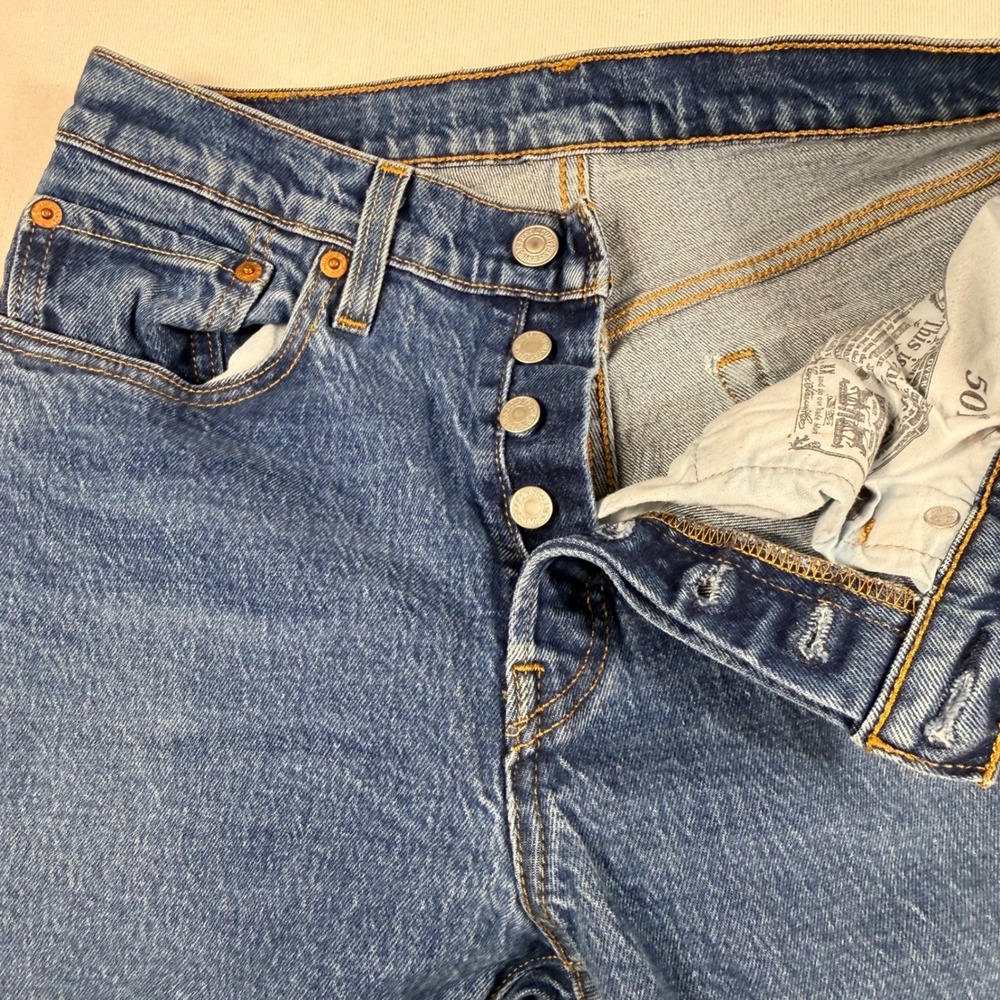 Levi's 501 Original Fit Jeans W27 L32 Medium Wash Blue Straight Leg Button Fly